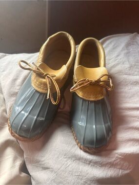 Two-Tone Steel Shank Vintage Duck Boots in Sage and Mustard